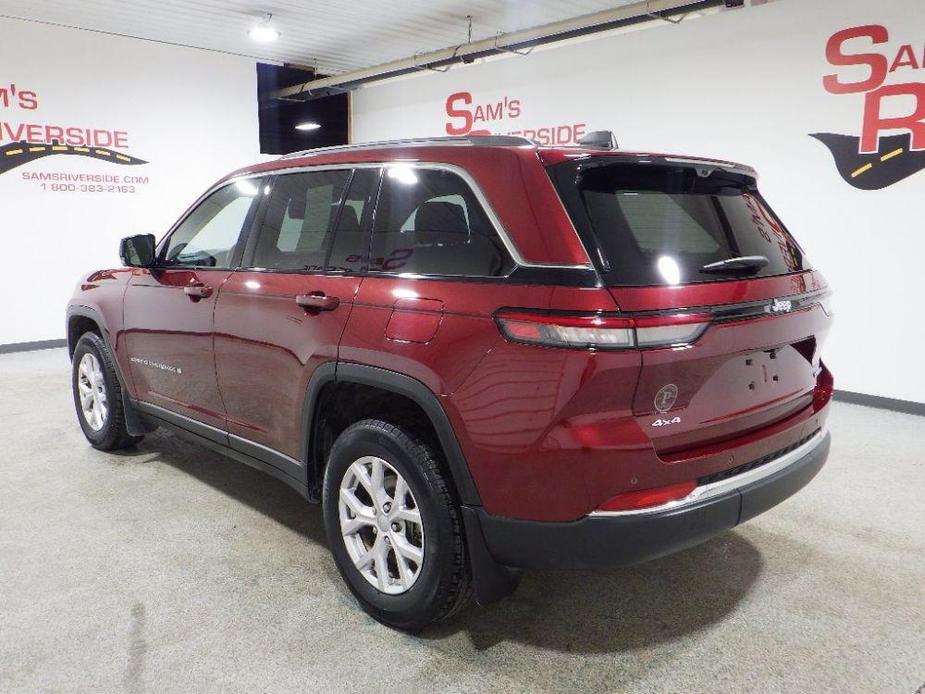 used 2022 Jeep Grand Cherokee car, priced at $29,900