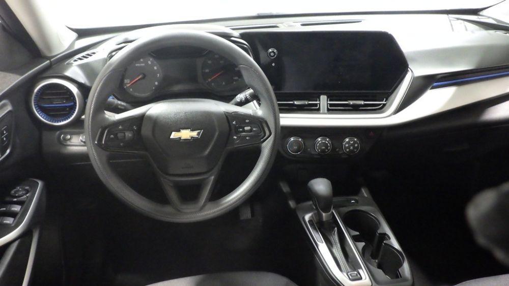 used 2024 Chevrolet Trax car, priced at $13,900