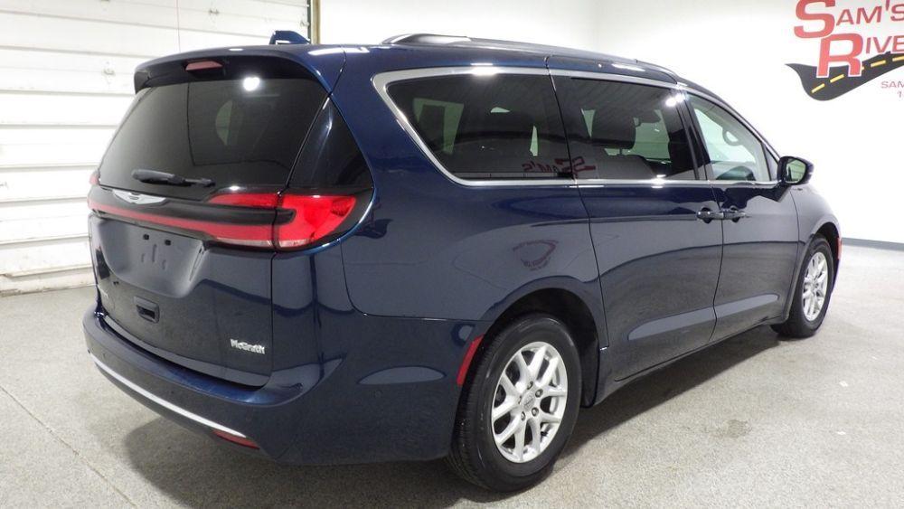 used 2022 Chrysler Pacifica car, priced at $14,900