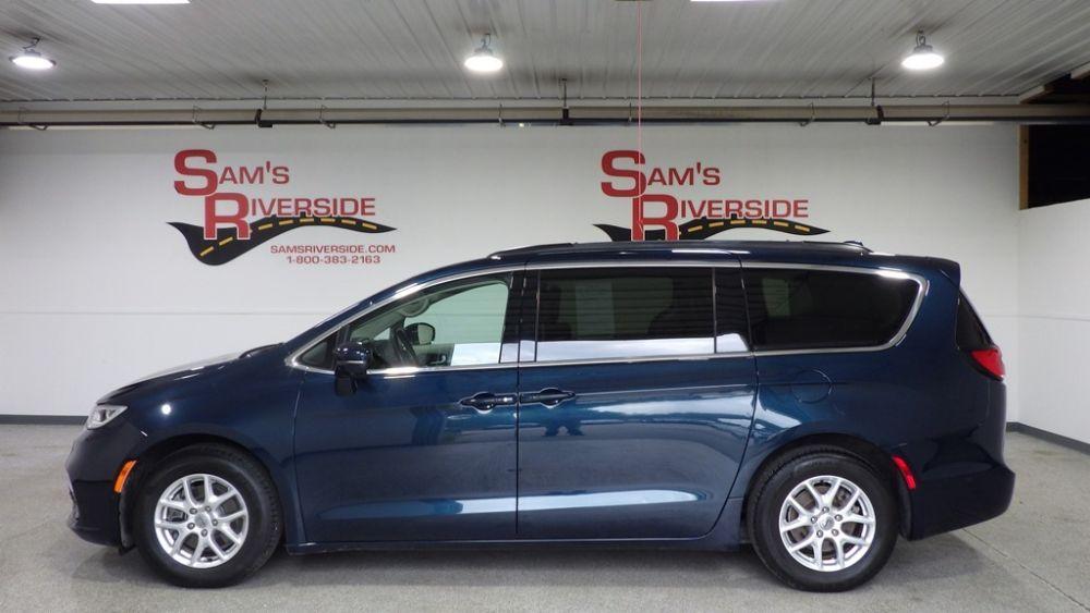 used 2022 Chrysler Pacifica car, priced at $14,900