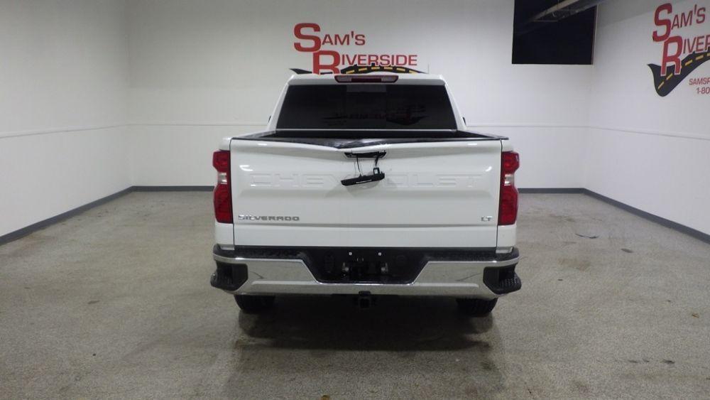 used 2025 Chevrolet Silverado 1500 car, priced at $30,900