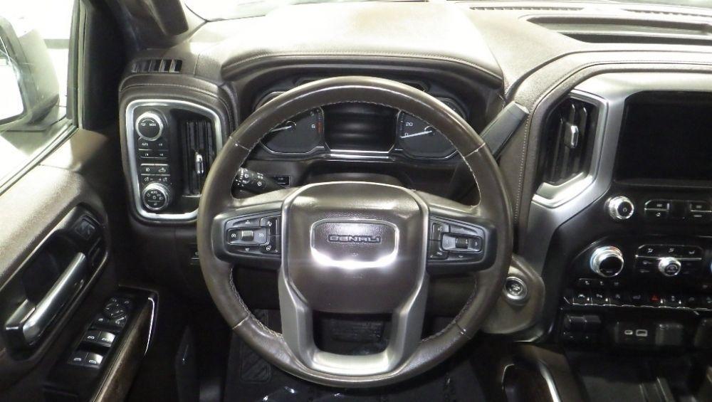 used 2021 GMC Sierra 1500 car, priced at $39,900