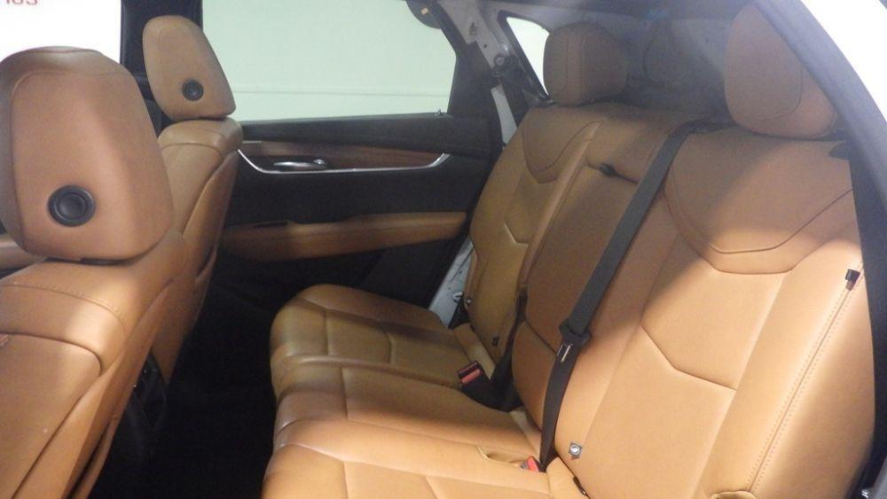 used 2020 Cadillac XT5 car, priced at $13,900