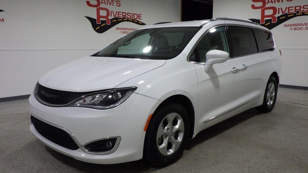used 2017 Chrysler Pacifica car, priced at $16,900