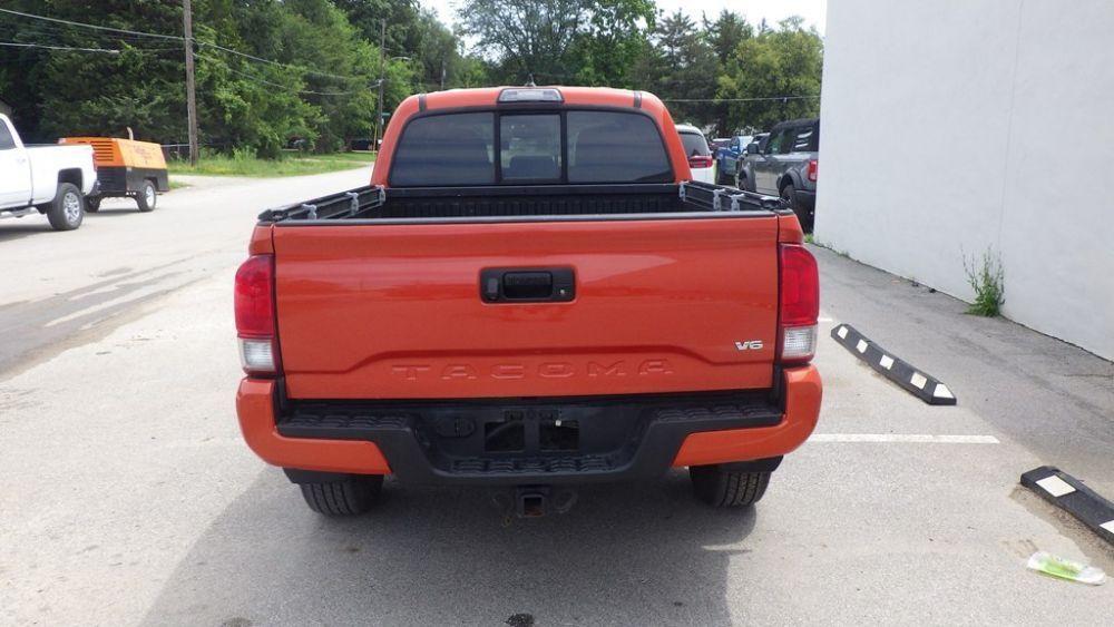 used 2016 Toyota Tacoma car