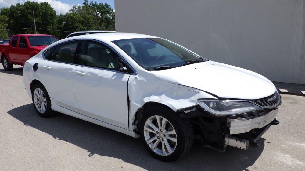 used 2016 Chrysler 200 car