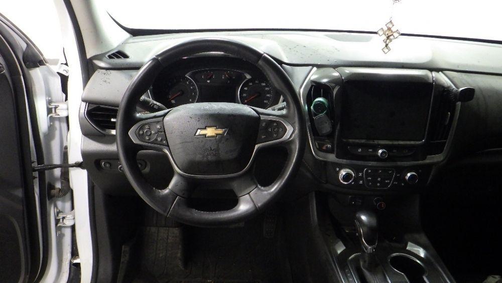 used 2021 Chevrolet Traverse car, priced at $19,900