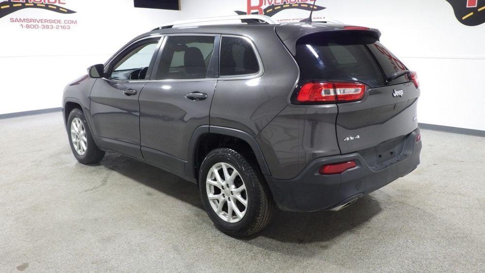 used 2018 Jeep Cherokee car, priced at $9,950