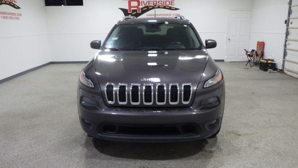 used 2018 Jeep Cherokee car, priced at $9,950