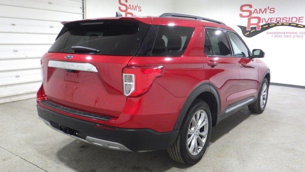 used 2024 Ford Explorer car, priced at $29,900