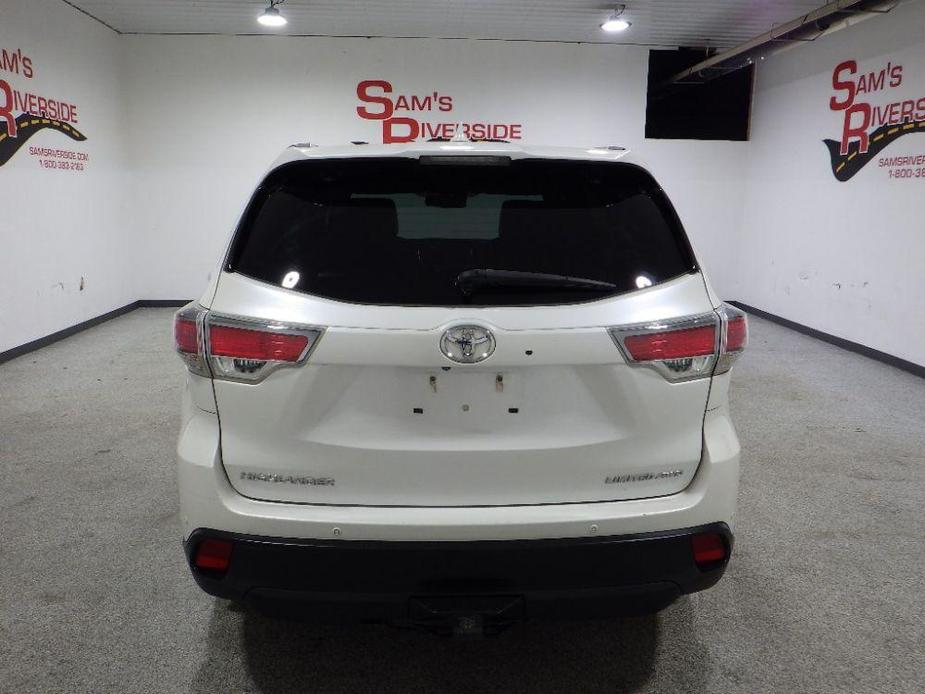 used 2015 Toyota Highlander car, priced at $18,900