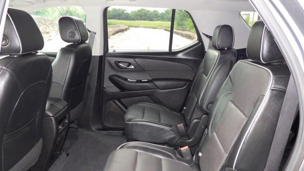 used 2020 Chevrolet Traverse car, priced at $25,900