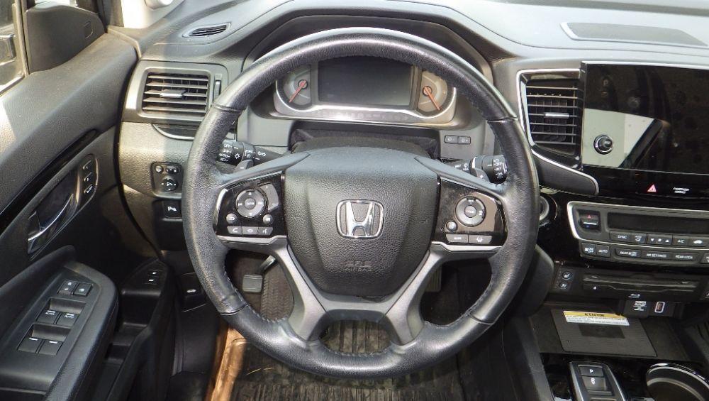 used 2021 Honda Pilot car, priced at $28,900