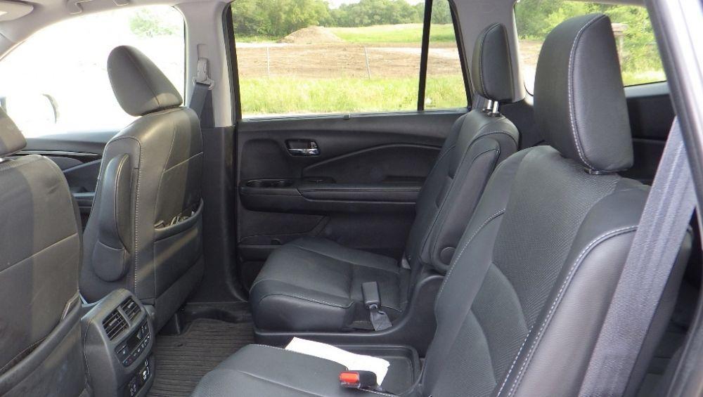 used 2021 Honda Pilot car, priced at $28,900