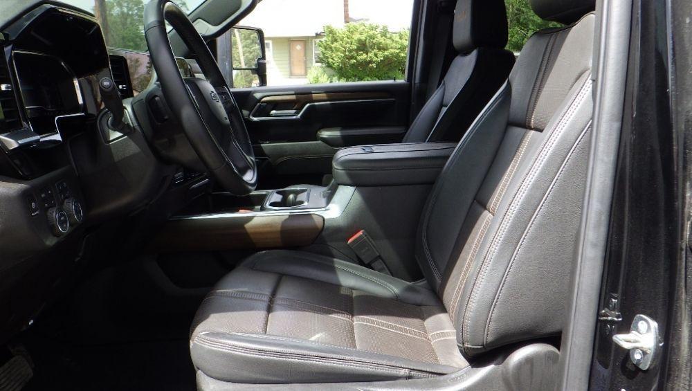 used 2024 Chevrolet Silverado 3500 car, priced at $59,900