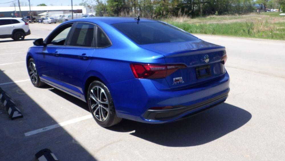 used 2023 Volkswagen Jetta car