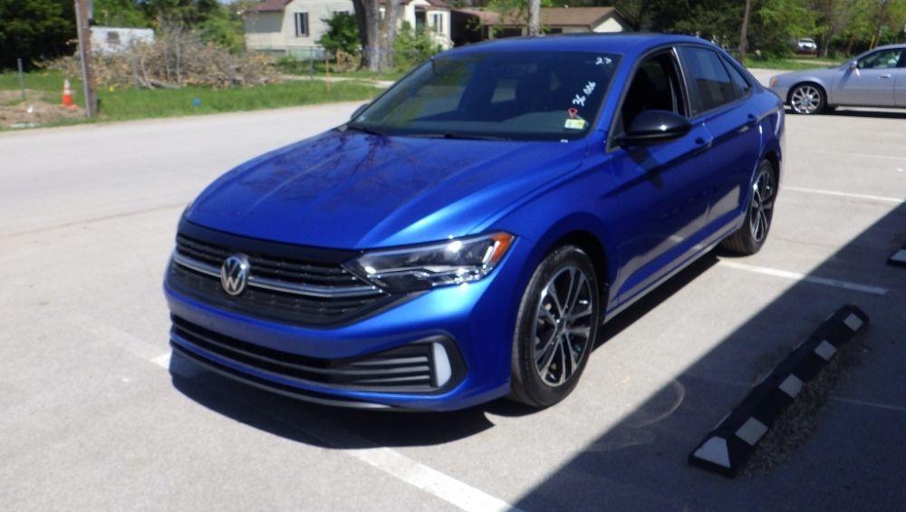 used 2023 Volkswagen Jetta car