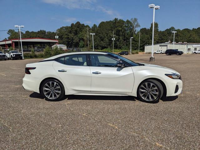 new 2023 Nissan Maxima car, priced at $47,075