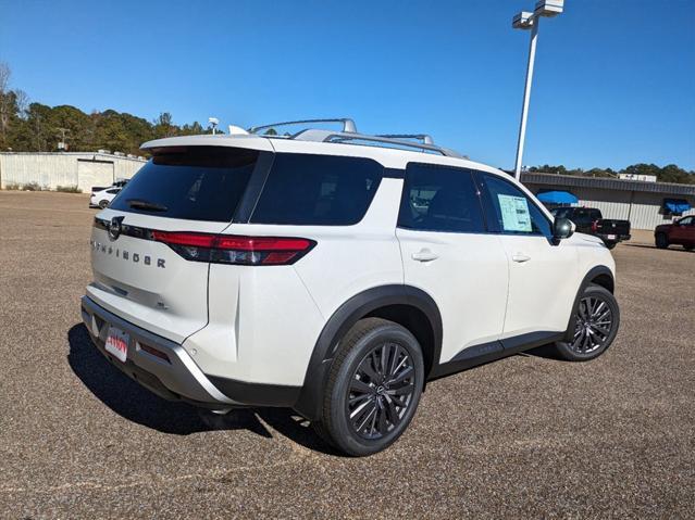 new 2024 Nissan Pathfinder car, priced at $48,290