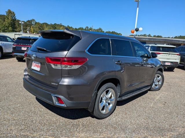 used 2019 Toyota Highlander car, priced at $28,991