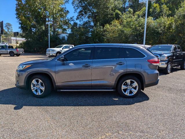 used 2019 Toyota Highlander car, priced at $28,991