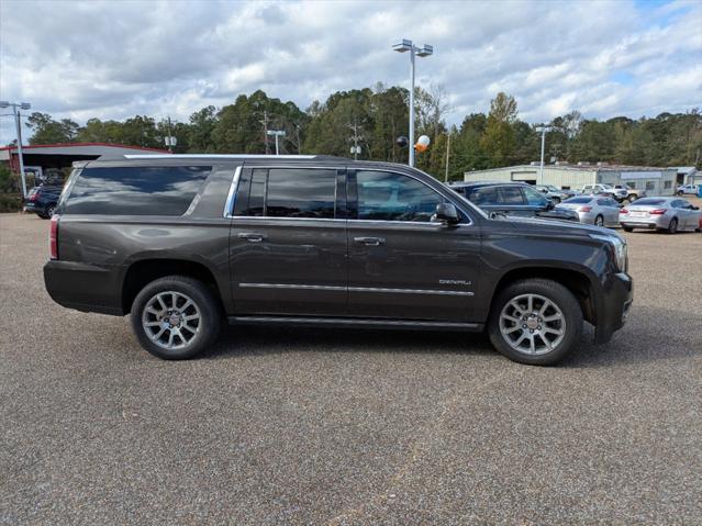 used 2019 GMC Yukon XL car, priced at $41,900