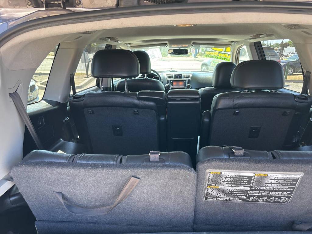 used 2013 Toyota Highlander Hybrid car, priced at $15,999