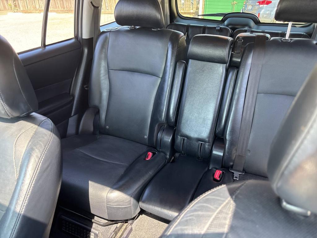 used 2013 Toyota Highlander Hybrid car, priced at $15,999