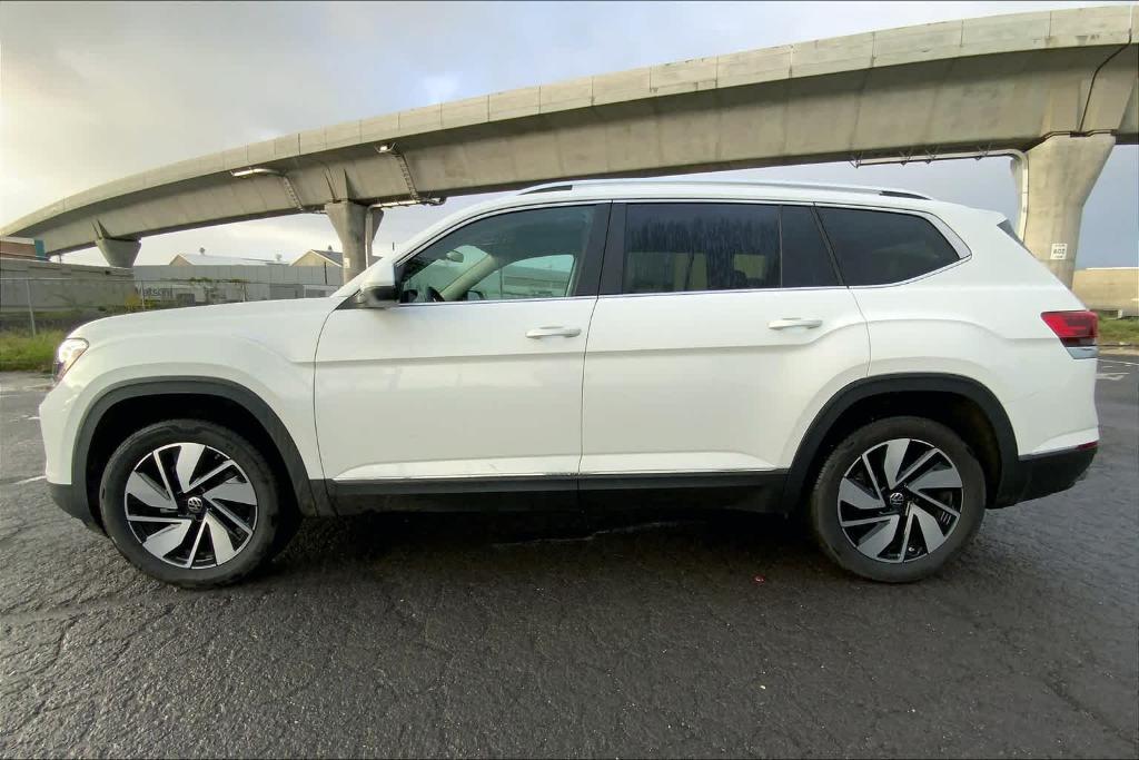 used 2024 Volkswagen Atlas car, priced at $42,995