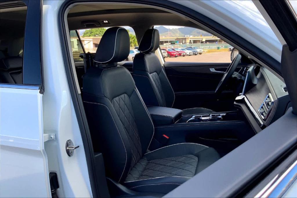 new 2024 Volkswagen Atlas car, priced at $56,419