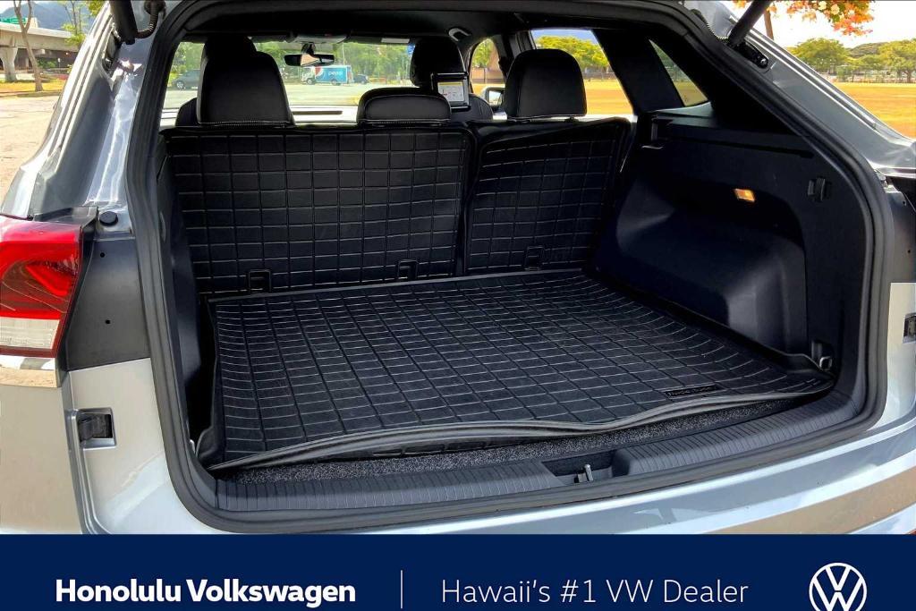 used 2021 Volkswagen Atlas Cross Sport car, priced at $20,991