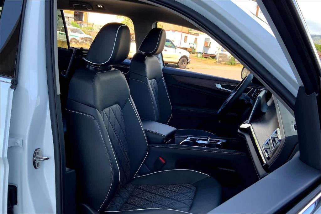 new 2024 Volkswagen Atlas car, priced at $56,439