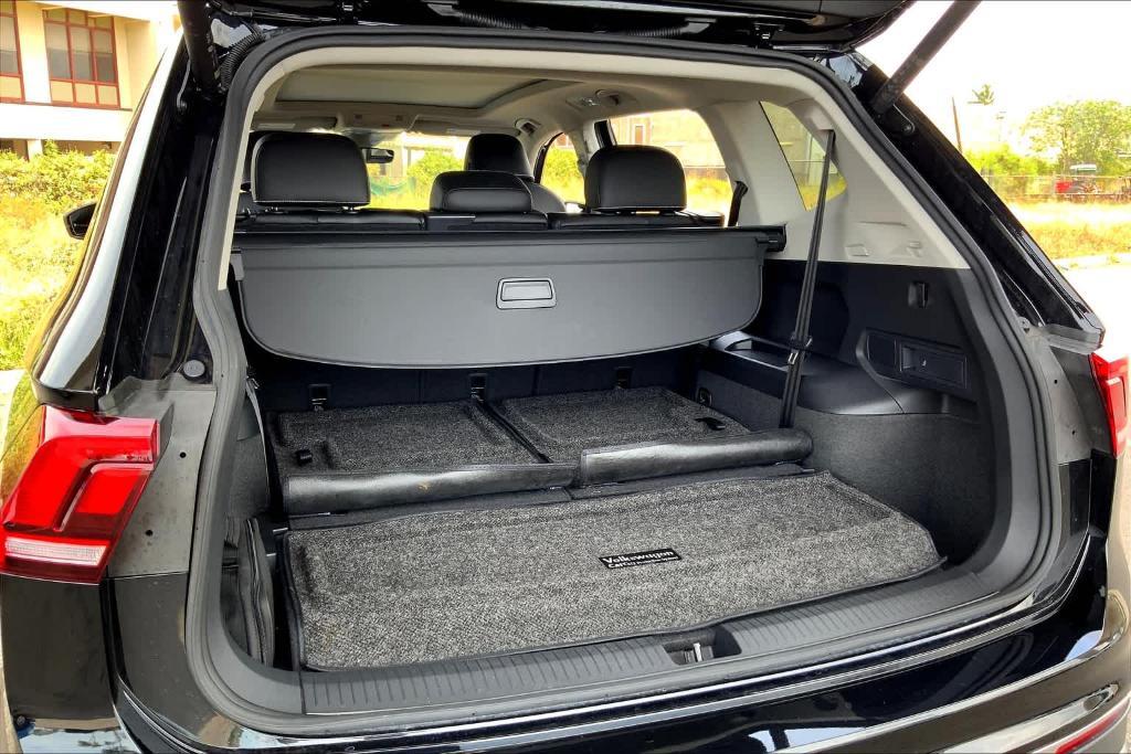 used 2024 Volkswagen Tiguan car, priced at $28,992