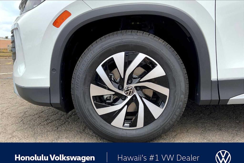 new 2025 Volkswagen Tiguan car, priced at $32,515