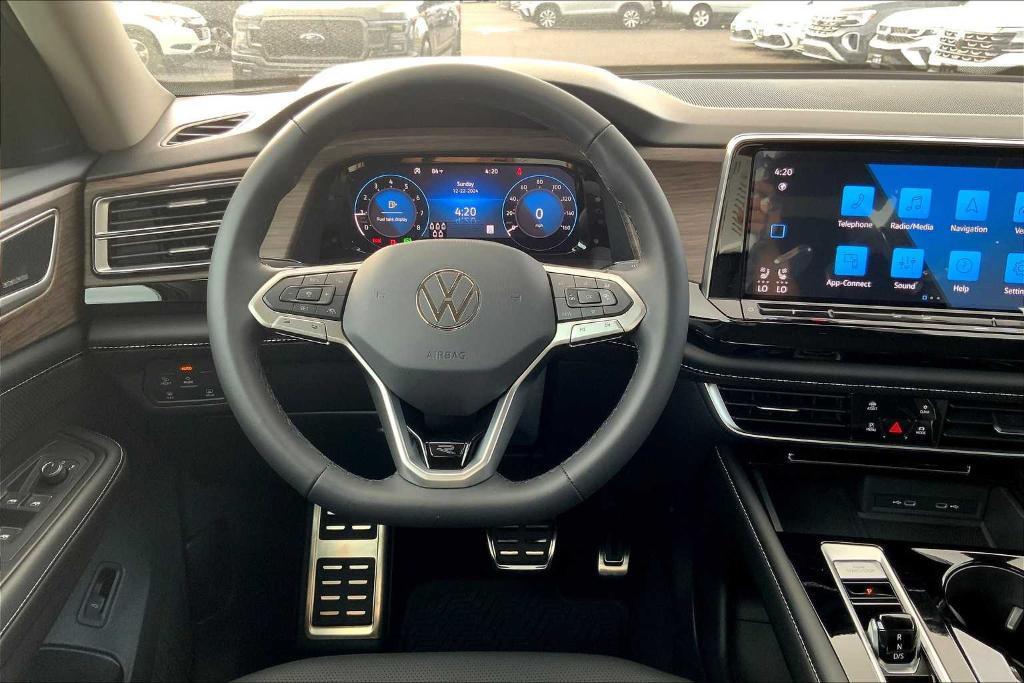 new 2024 Volkswagen Atlas car, priced at $49,368