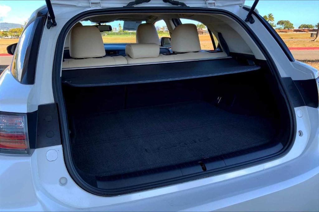 used 2014 Lexus CT 200h car, priced at $13,991
