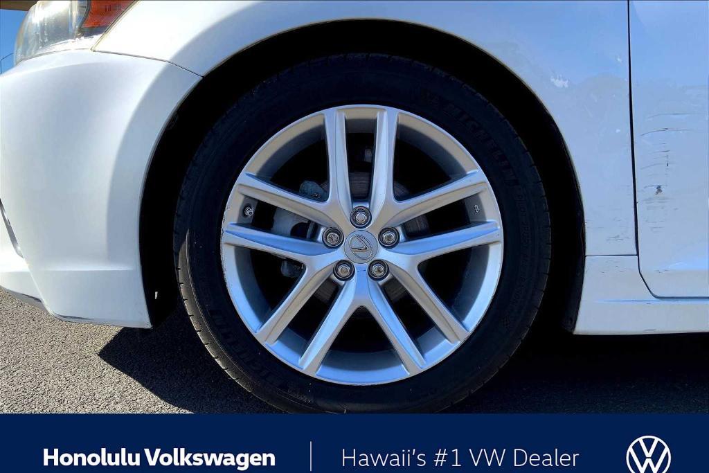 used 2014 Lexus CT 200h car, priced at $12,994
