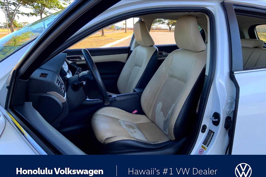 used 2014 Lexus CT 200h car, priced at $12,994