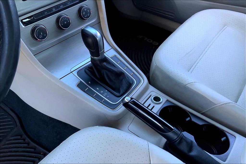 used 2015 Volkswagen Golf SportWagen car, priced at $10,991