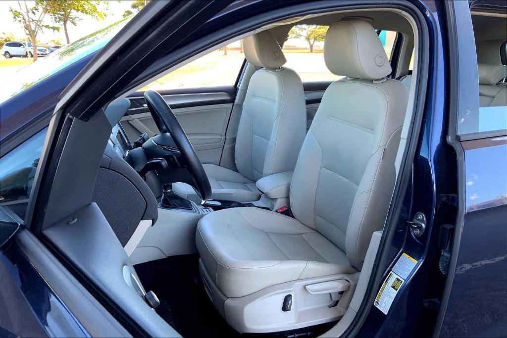 used 2015 Volkswagen Golf SportWagen car, priced at $10,991
