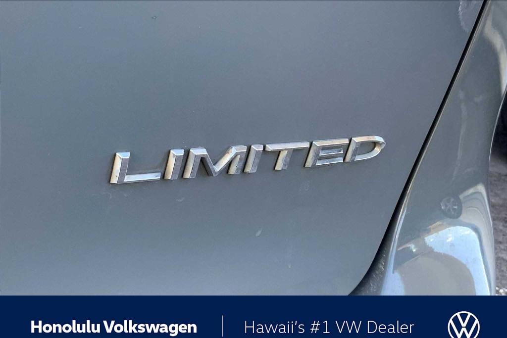 used 2022 Chrysler Pacifica car, priced at $28,444