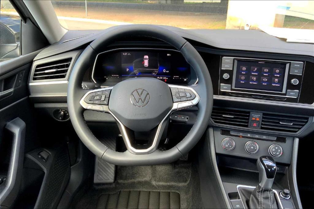 new 2024 Volkswagen Jetta car