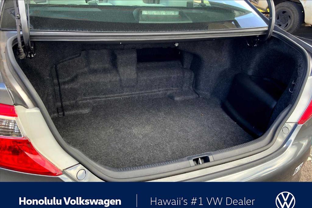 used 2014 Toyota Camry Hybrid car, priced at $13,993