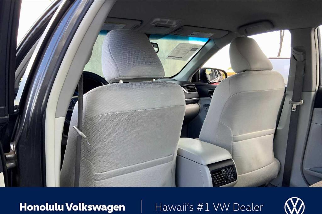 used 2014 Toyota Camry Hybrid car, priced at $13,993