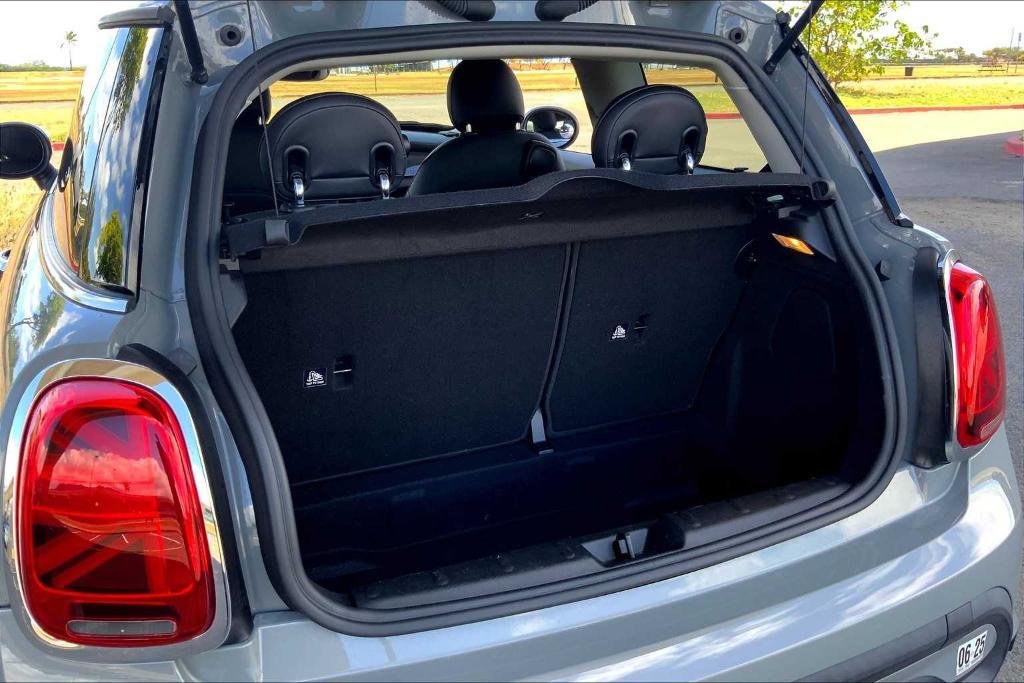 used 2022 MINI Hardtop car, priced at $21,991