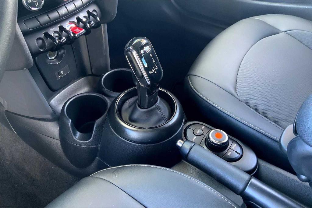used 2022 MINI Hardtop car, priced at $21,991