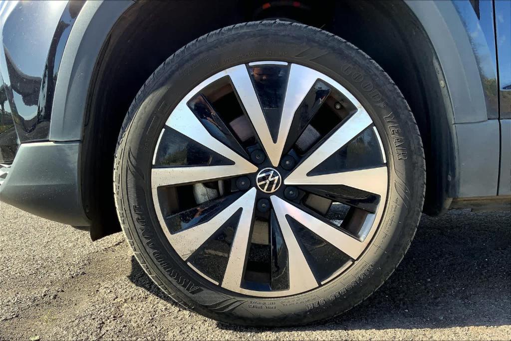 used 2022 Volkswagen Taos car, priced at $21,991