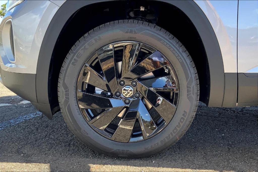 new 2024 Volkswagen Atlas car, priced at $46,224