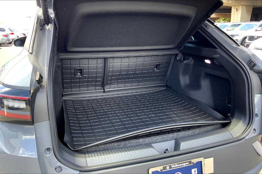 new 2025 Volkswagen ID.4 car, priced at $56,261