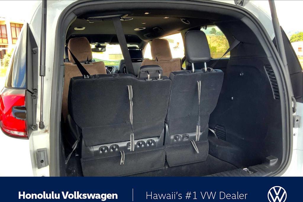 used 2022 Chrysler Pacifica Hybrid car, priced at $29,688